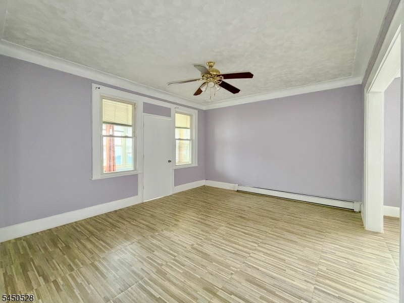 231 Myrtle Ave Property Photo 8