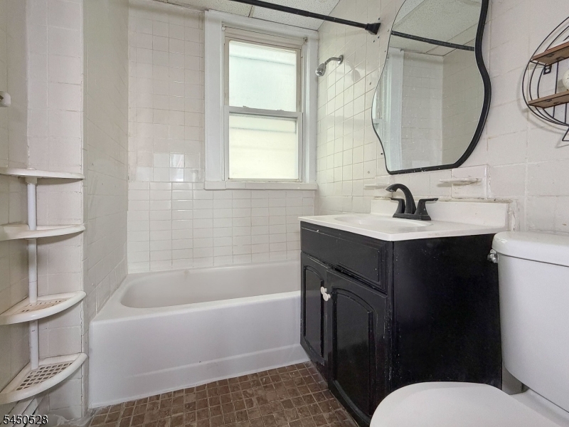 231 Myrtle Ave Property Photo 18
