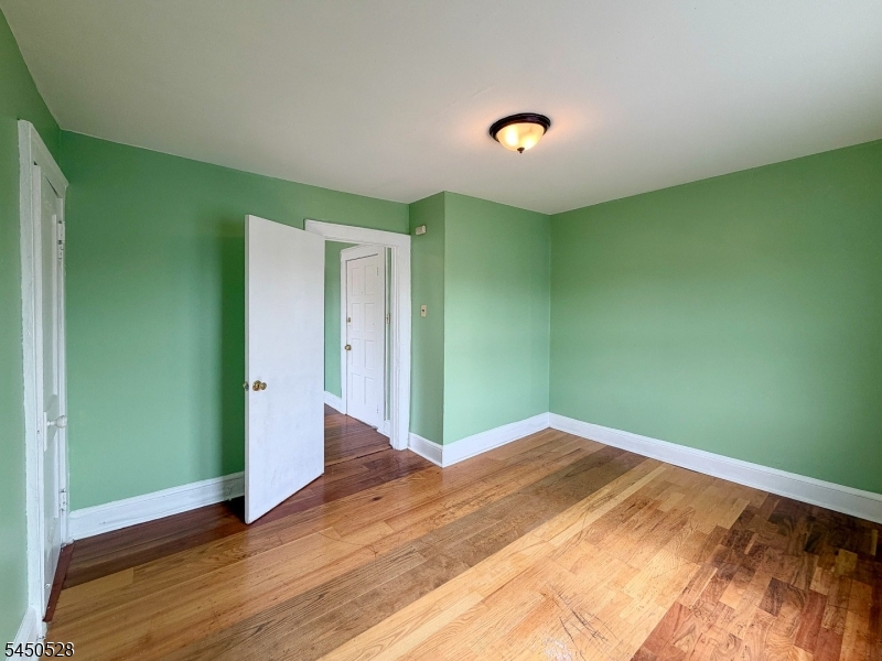 231 Myrtle Ave Property Photo 28