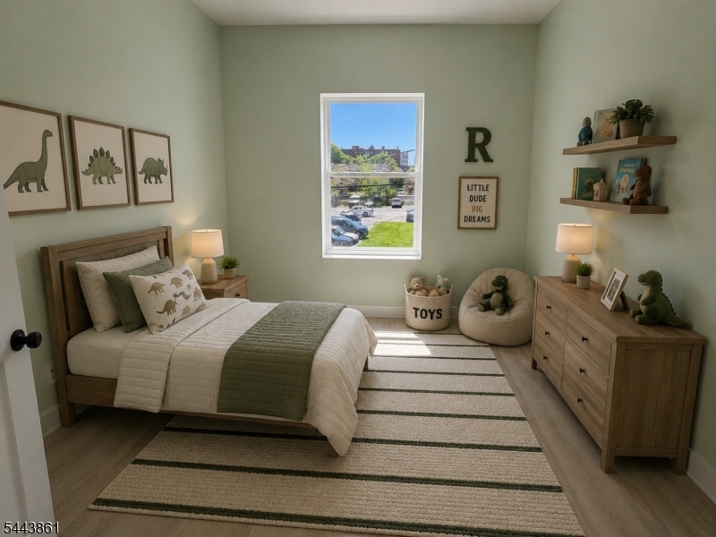 21 Hampton Ter Property Photo 18