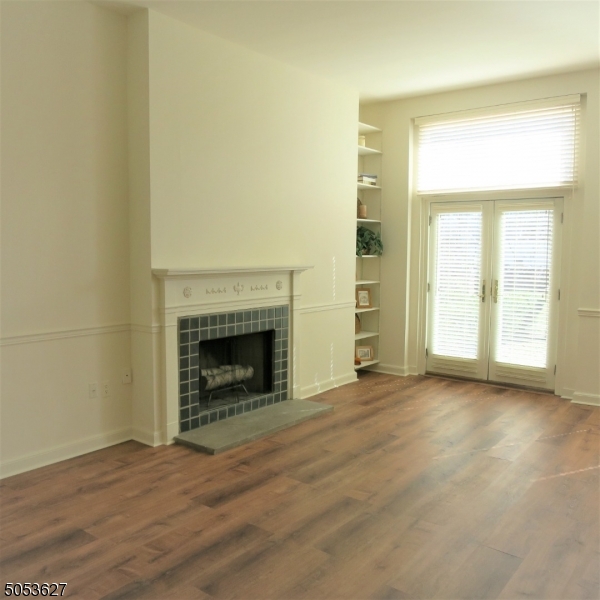 519 Trinity Pl 1bs Property Photo 6