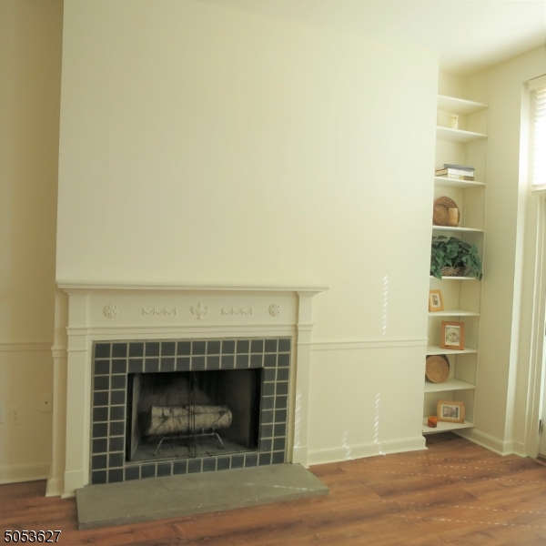 519 Trinity Pl 1bs Property Photo 7
