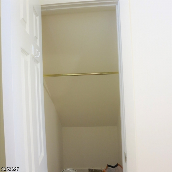 519 Trinity Pl 1bs Property Photo 17