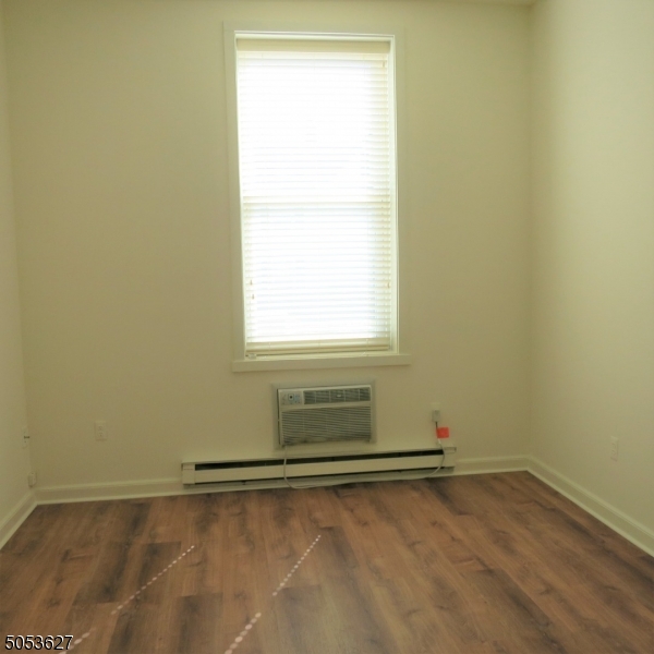 519 Trinity Pl 1bs Property Photo 18