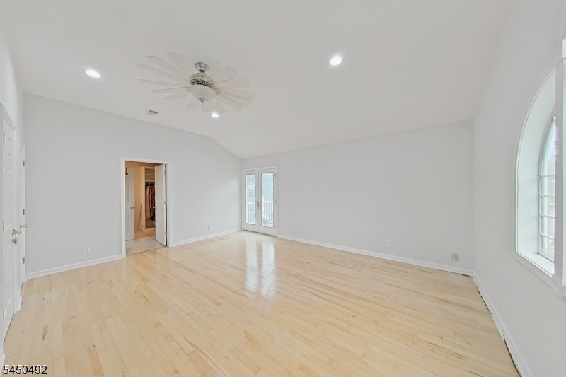 56 Eaton Pl Property Photo 33