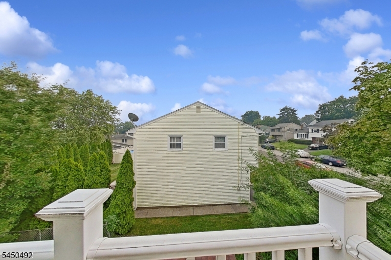 56 Eaton Pl Property Photo 37
