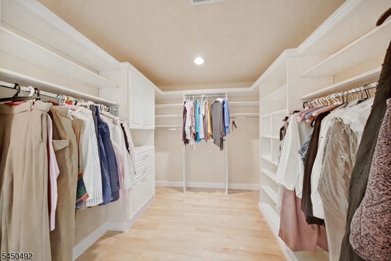 56 Eaton Pl Property Photo 39