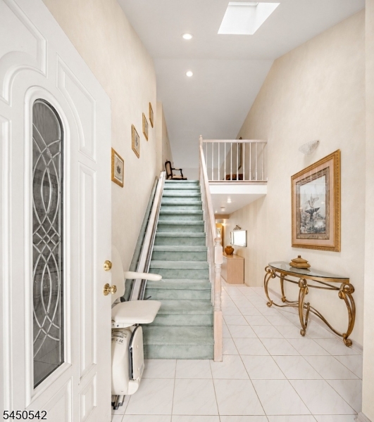 675 Raritan Rd 6 Property Photo 3