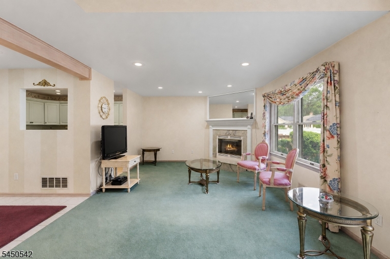 675 Raritan Rd 6 Property Photo 8