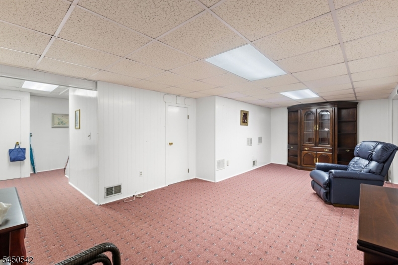 675 Raritan Rd 6 Property Photo 25