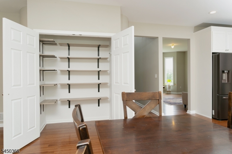24 Beverly St Property Photo 10
