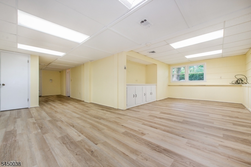 11 Southview Rd Property Photo 17