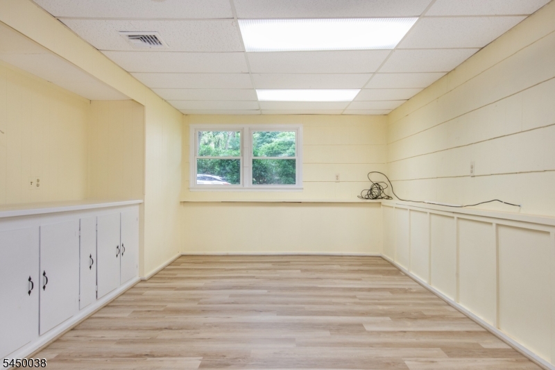 11 Southview Rd Property Photo 18