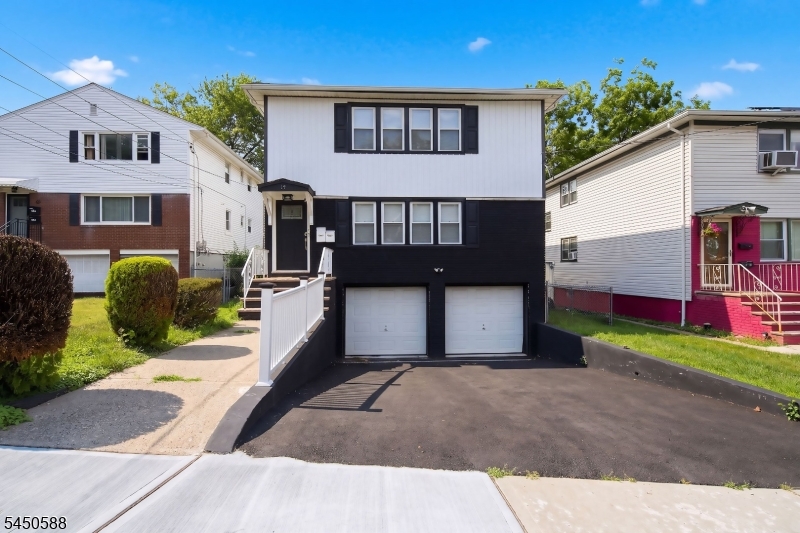 19 Evelyn Ct 2 Property Photo 1