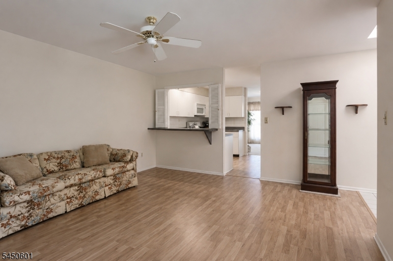 96 Easedale Rd Property Photo 6