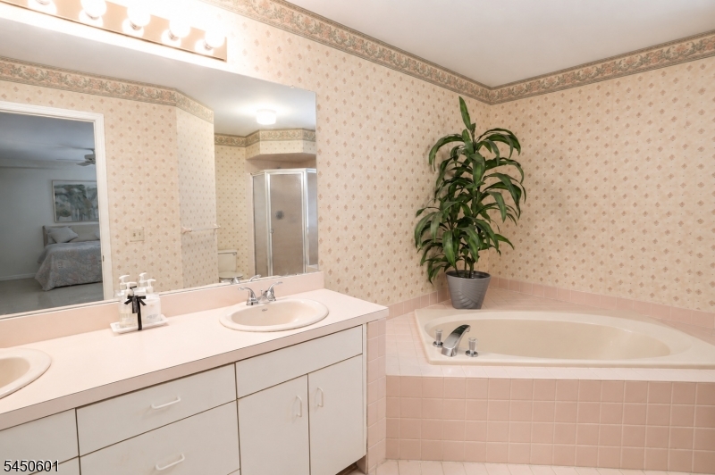 96 Easedale Rd Property Photo 17