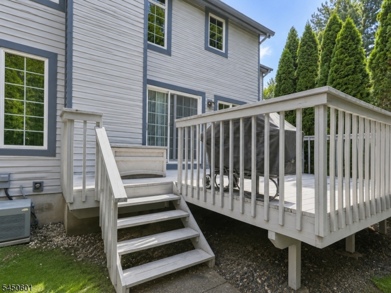 96 Easedale Rd Property Photo 23