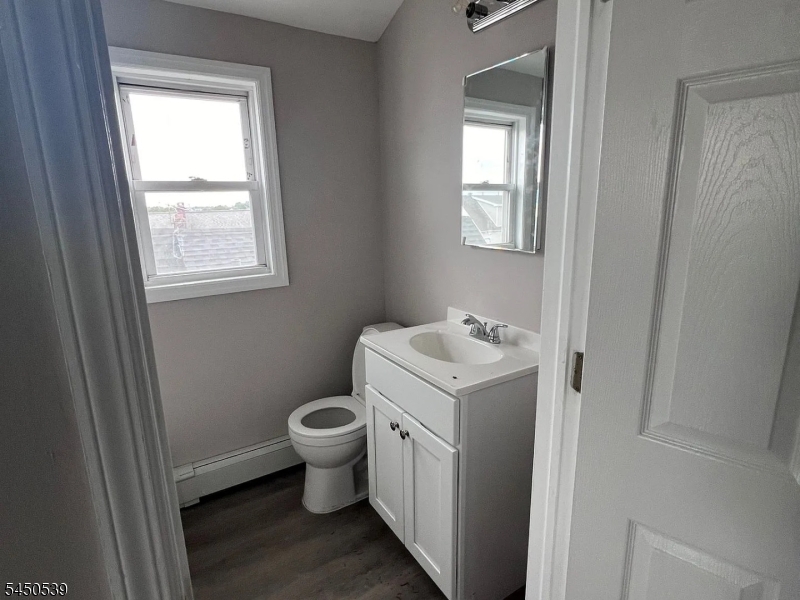 213 Amity St 3 Property Photo 20