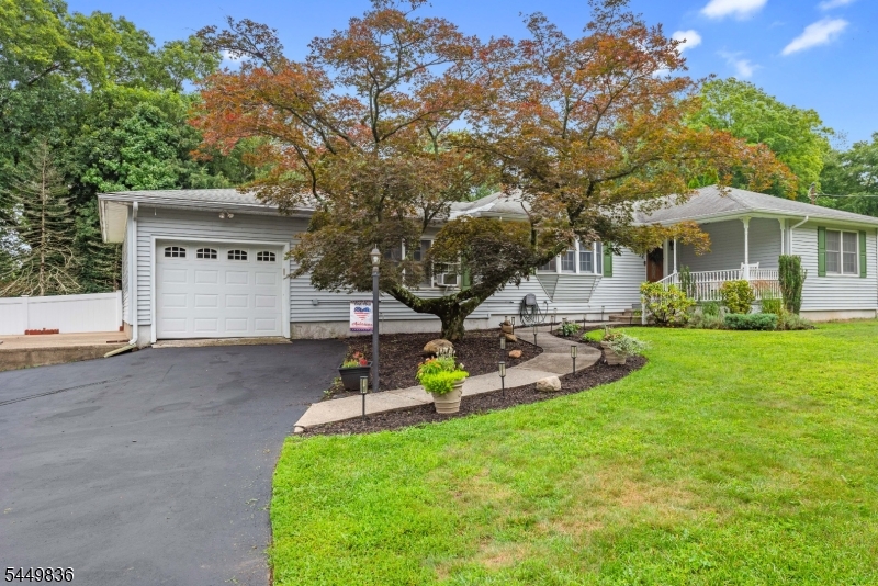 72 Weldon Rd Property Photo 1