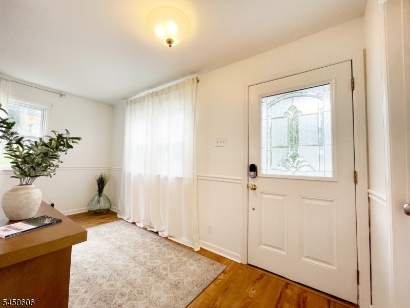 129 Bell Ave Property Photo 4