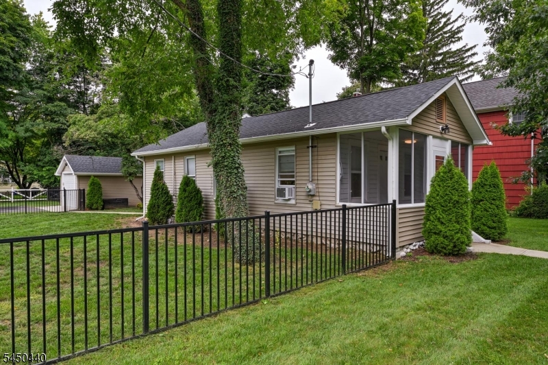 87 Doty Rd Property Photo 1
