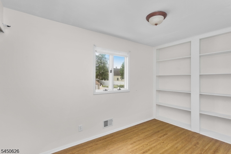 93 Elton Ave Property Photo 21