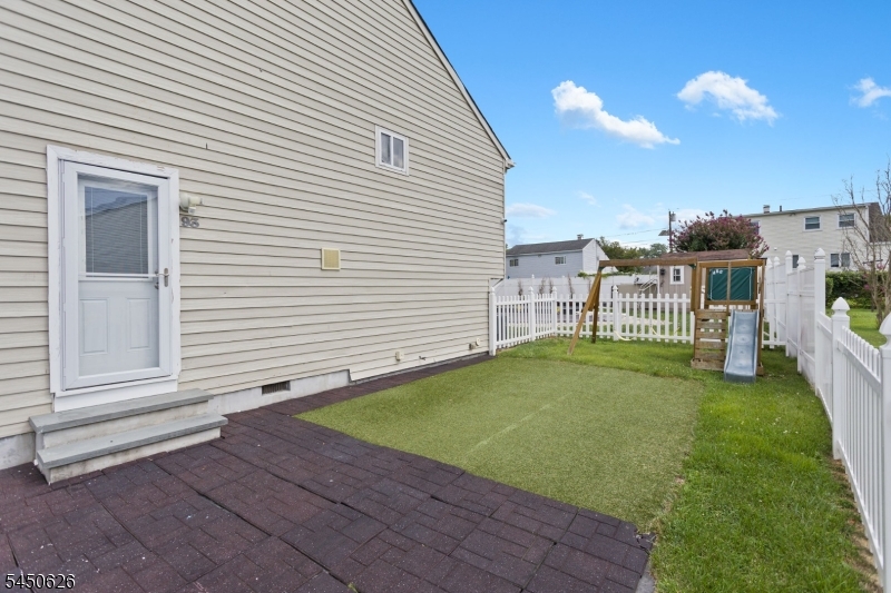 93 Elton Ave Property Photo 29