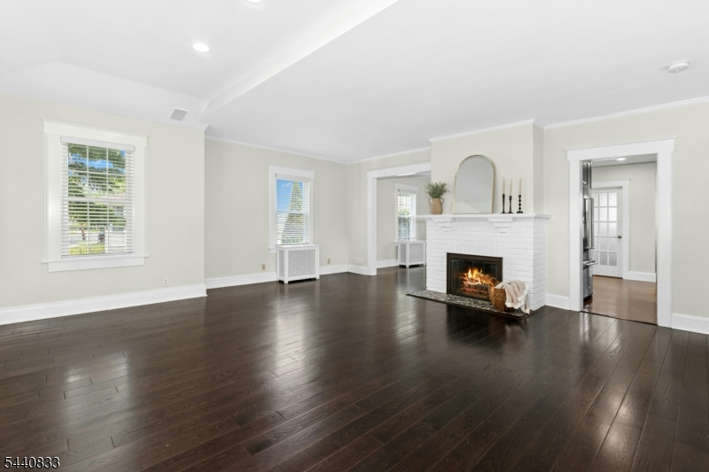 48 Mansion Ter Property Photo 3