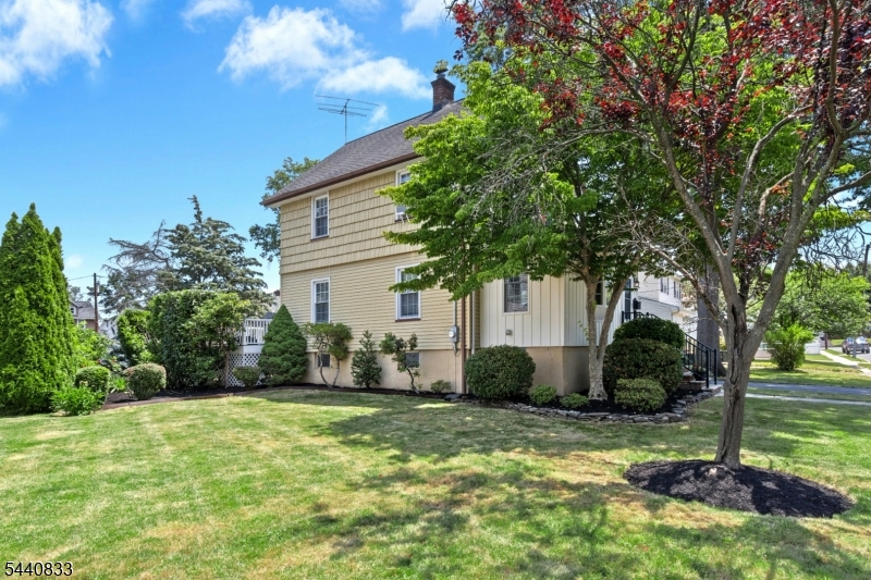 48 Mansion Ter Property Photo 26