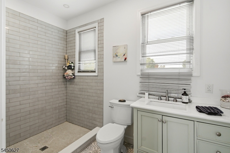 15 Prospect St Property Photo 8