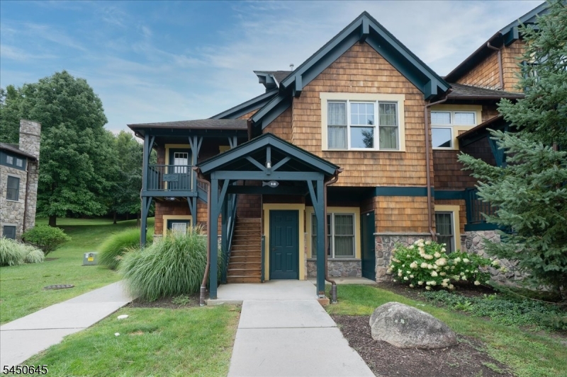 8 Maple Cres Unit 21 21 Property Photo 1