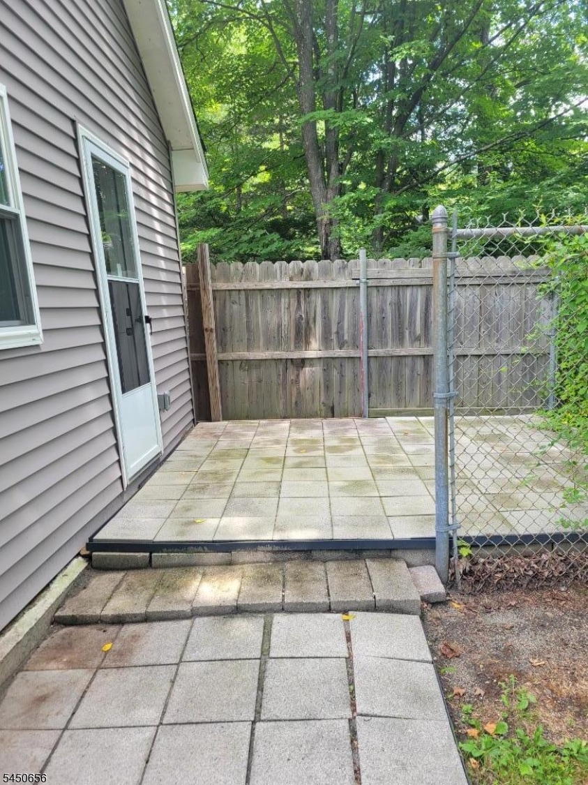 108 Magee Rd Property Photo 10