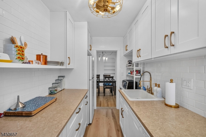 100 Prospect Ave 4e Property Photo 4