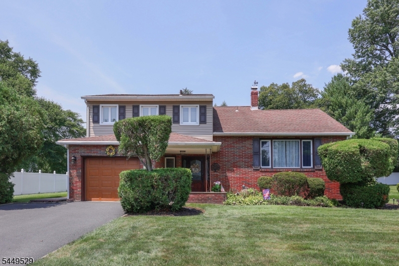 167 Acorn Dr Property Photo 3