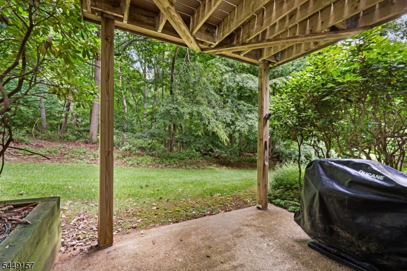 75 Woodmont Dr Property Photo 25