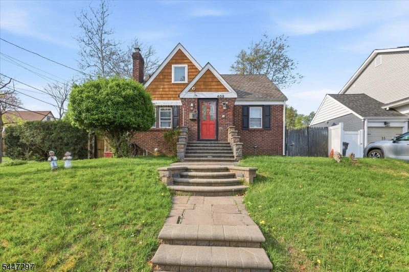 409 Tryon Ave Property Photo 1