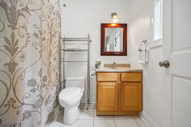 537 Mount Kemble Ave Property Photo 34