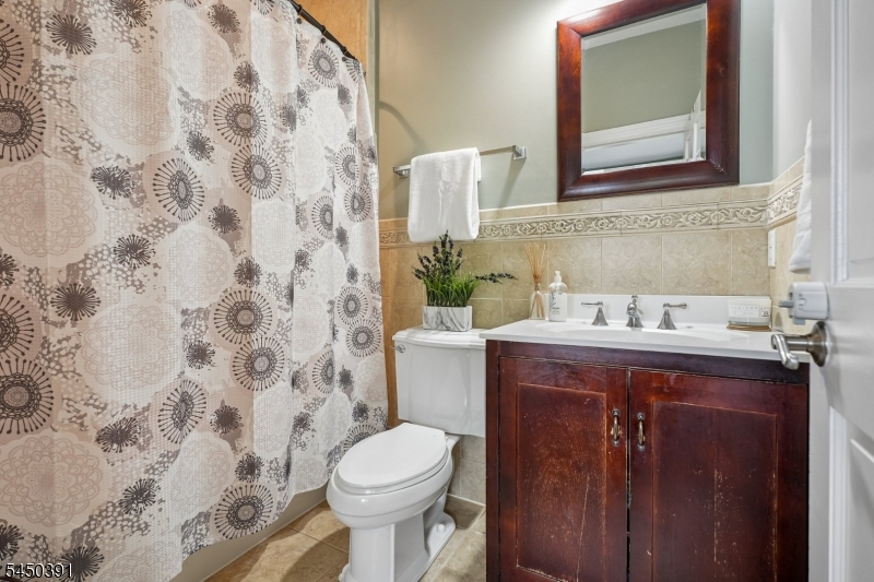 537 Mount Kemble Ave Property Photo 40