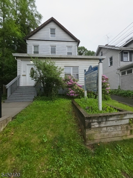 54 Woodbridge Ave Property Photo 1
