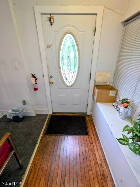 54 Woodbridge Ave Property Photo 7