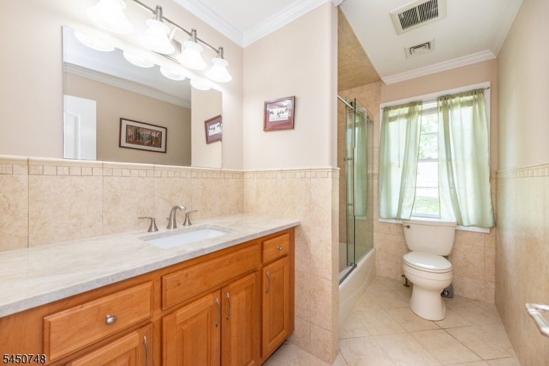 20 Hugenot St Property Photo 15