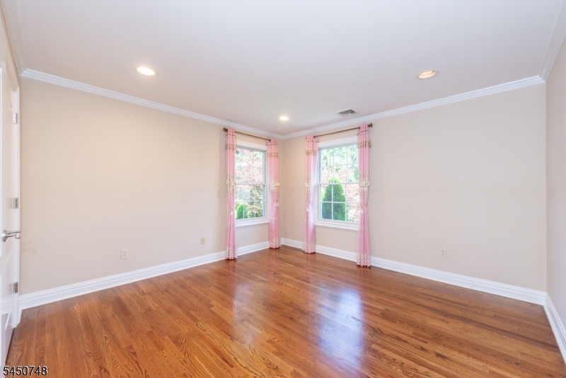 20 Hugenot St Property Photo 16