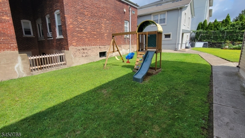 39 Wadsworth St Property Photo 17