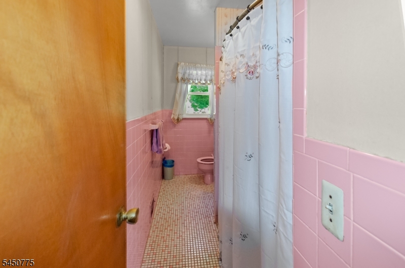 17 Stafford Dr Property Photo 14