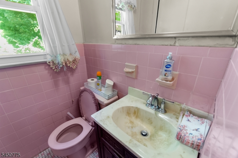 17 Stafford Dr Property Photo 15