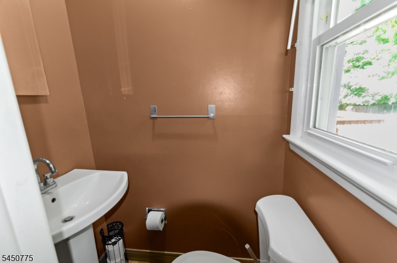 17 Stafford Dr Property Photo 24