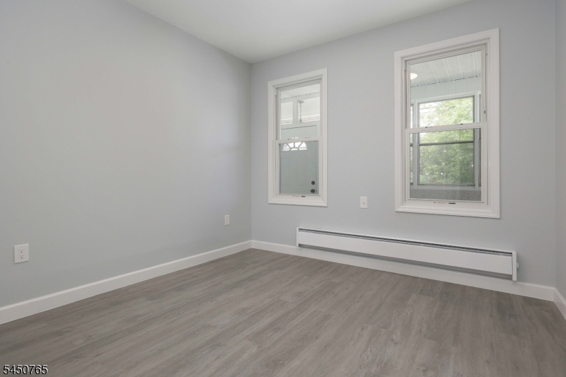 812 Bayway Ave 1a Property Photo 11