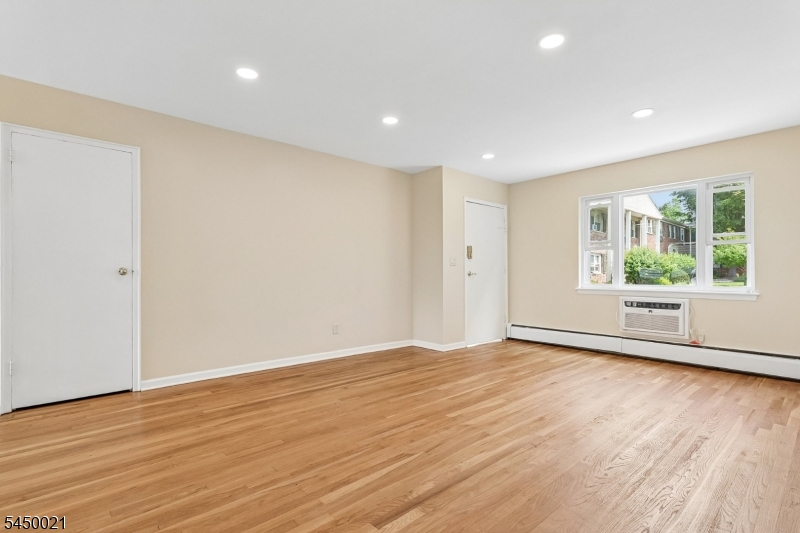 79 Roseland Ave 89 Property Photo 4
