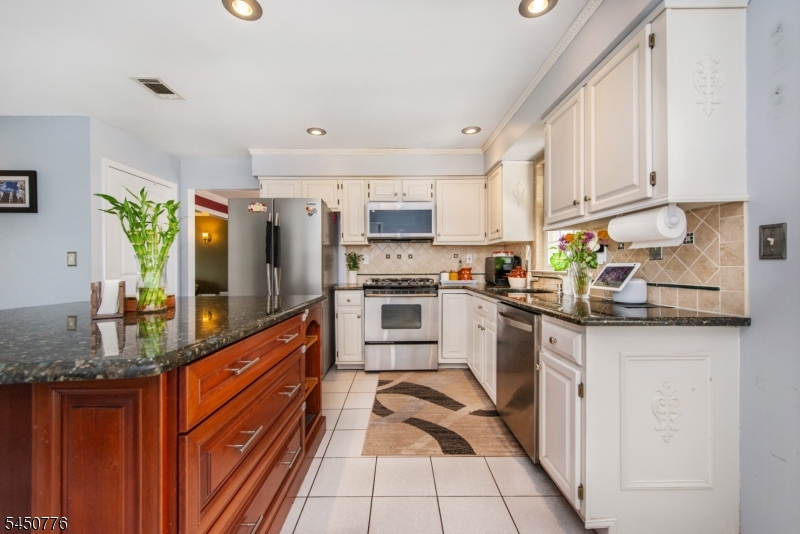 4 Watson Way Property Photo 10