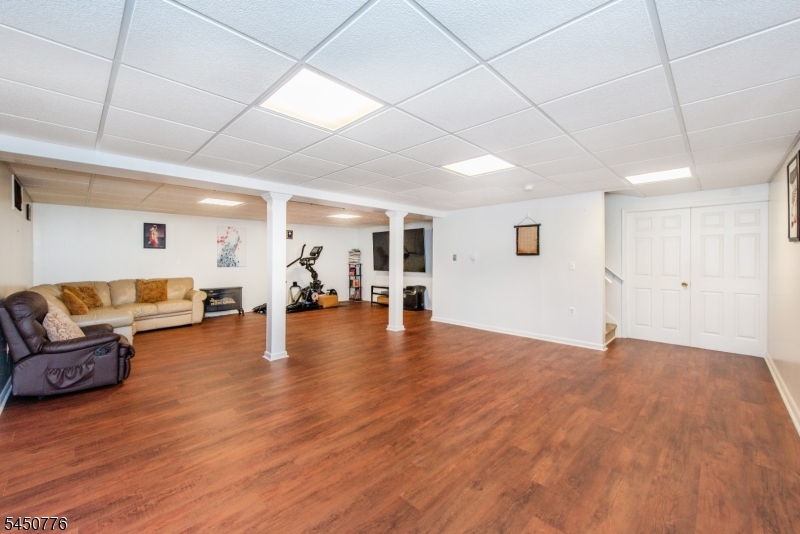 4 Watson Way Property Photo 27